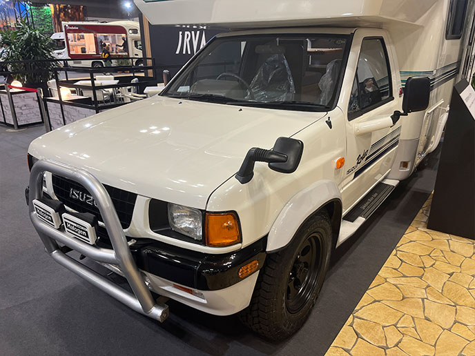 キャンピングカー