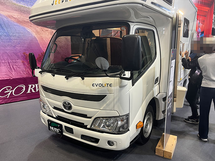 キャンピングカー