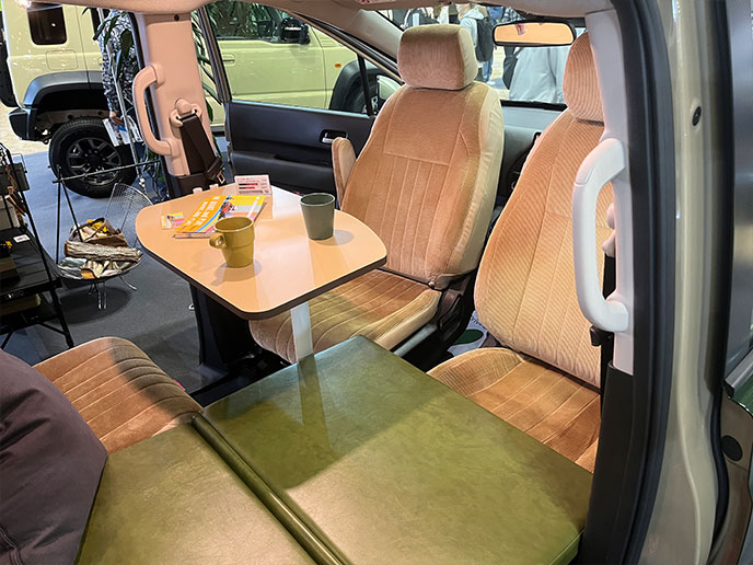 キャンピングカー