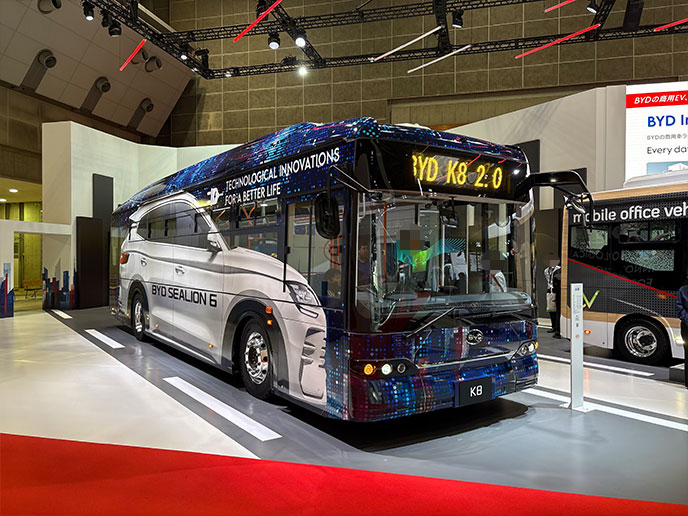 大型電気バスK8