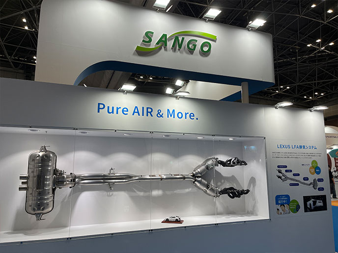 ジャパンモビリティーショー2025の三五ブース