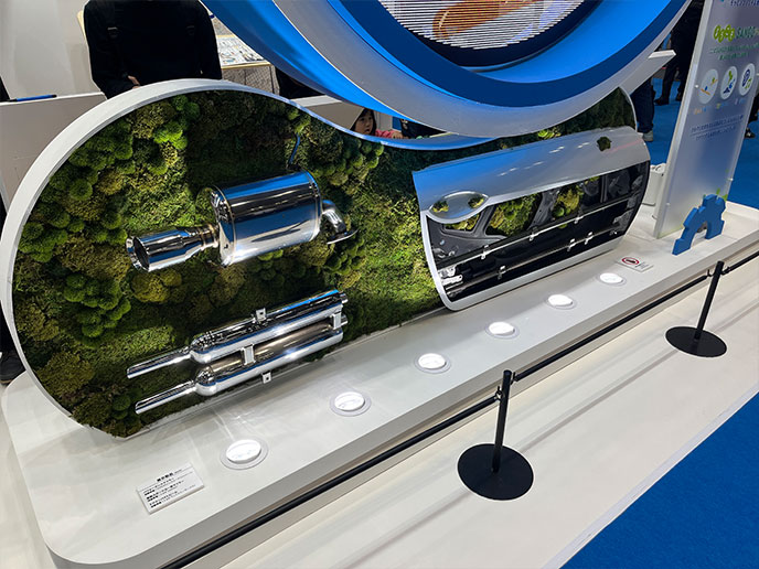 パフォーマンスマフラーなど