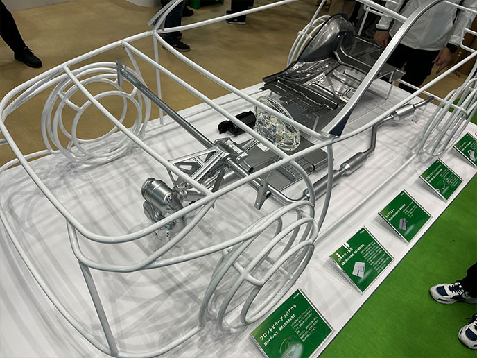 フタバ産業の技術展示