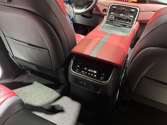 7代目パトロールのインテリア