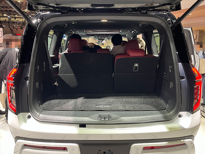 7代目パトロールの荷室