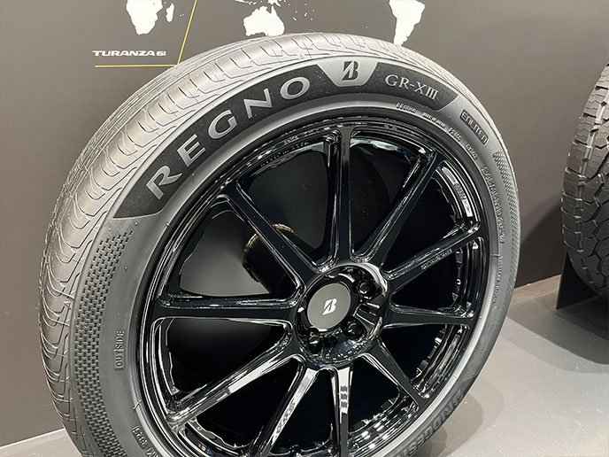 REGNO GR-X3のトレッド