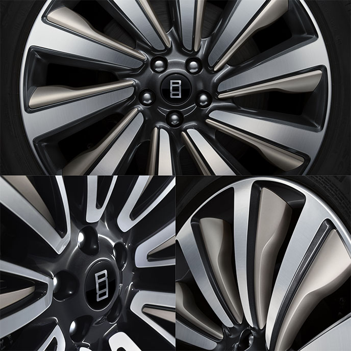 レンジローバー「SV ULTRA」